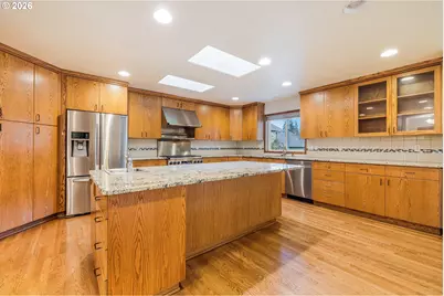 387 NE 15th Ct, Hillsboro, OR 97124 - Photo 7