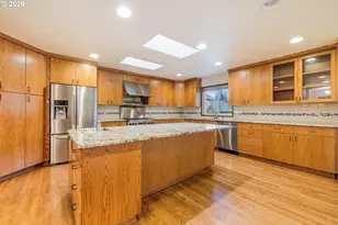 387 NE 15th Ct, Hillsboro, OR 97124 - Photo 7