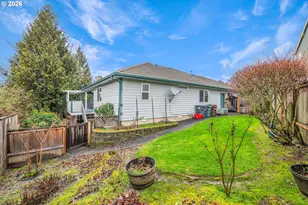 387 NE 15th Ct, Hillsboro, OR 97124 - Photo 31
