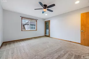 387 NE 15th Ct, Hillsboro, OR 97124 - Photo 17