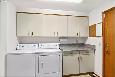 1491 Victorian Way, Eugene, OR 97401 - Photo 27