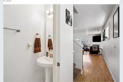 12631 SE Division St #B, Portland, OR 97236 - Photo 5