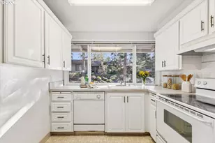 15116 SW Trillium Ln, Beaverton, OR 97007 - Photo 7