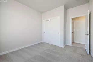 725 E 3rd St, Yamhill, OR 97148 - Photo 31