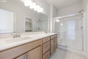 725 E 3rd St, Yamhill, OR 97148 - Photo 25