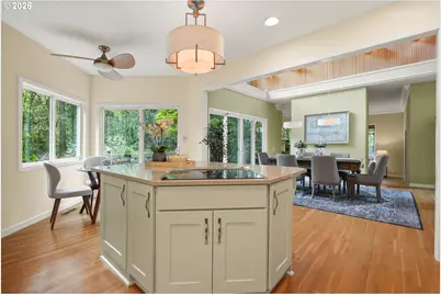 10831 SW Creightonwood Pl, Portland, OR 97219 - Photo 15