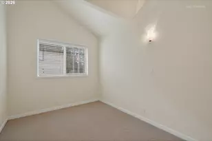 10831 SW Creightonwood Pl, Portland, OR 97219 - Photo 31