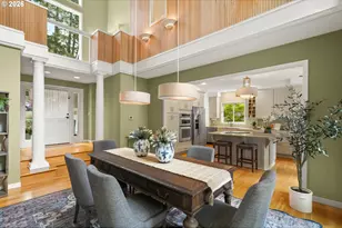 10831 SW Creightonwood Pl, Portland, OR 97219 - Photo 5