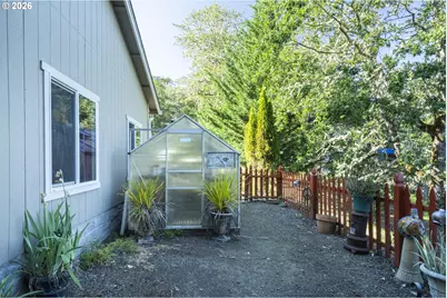 1525 Braunda Dr, Roseburg, OR 97471 - Photo 35