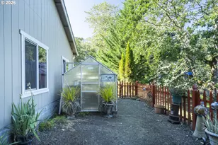 1525 Braunda Dr, Roseburg, OR 97471 - Photo 35