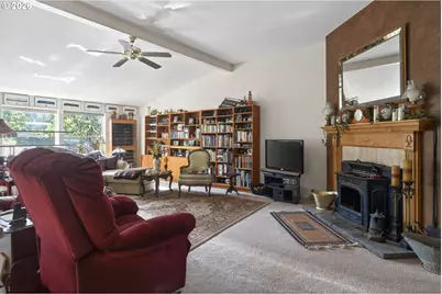 1525 Braunda Dr, Roseburg, OR 97471 - Photo 11
