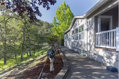1525 Braunda Dr, Roseburg, OR 97471 - Photo 25