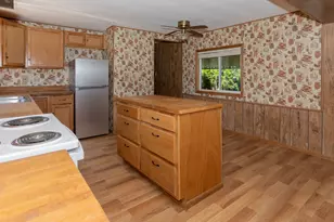 1199 N Terry St, Eugene, OR 97402 - Photo 9