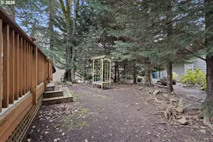 3368 Bentley Ave, Eugene, OR 97405 - Photo 41