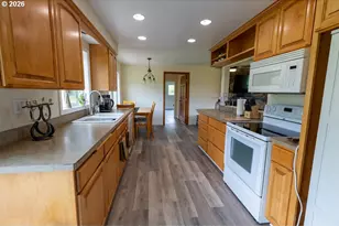 40235 Rainbow Dr, Scio, OR 97374 - Photo 19