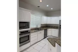18080 SW Jeremy St, Beaverton, OR 97007 - Photo 9