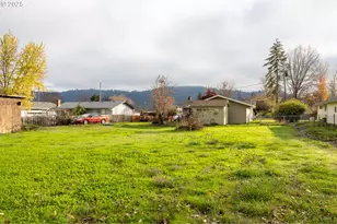 301 NW Midway St, Winston, OR 97496 - Photo 29