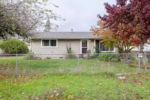 301 NW Midway St, Winston, OR 97496 - Photo 3