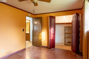 301 NW Midway St, Winston, OR 97496 - Photo 17