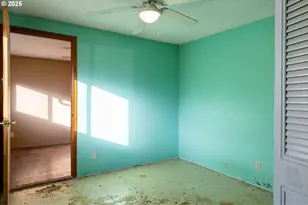 301 NW Midway St, Winston, OR 97496 - Photo 19