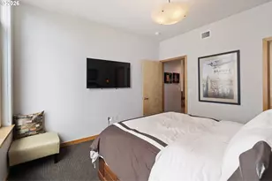 1255 NW 9th Ave, Portland, OR 97209 - Photo 21