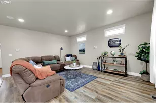 1930 Hawkins Ln, Eugene, OR 97405 - Photo 17