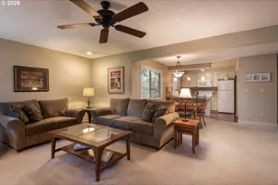 827 E Desperado Trail, Sisters, OR 97759 - Photo 3