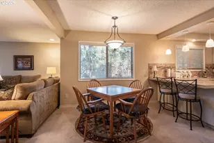 827 E Desperado Trail, Sisters, OR 97759 - Photo 5