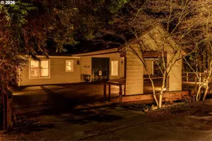 4068 SW Hewett Blvd, Portland, OR 97221 - Photo 3