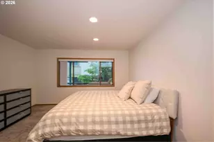 4068 SW Hewett Blvd, Portland, OR 97221 - Photo 23