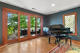 4068 SW Hewett Blvd, Portland, OR 97221 - Photo 13