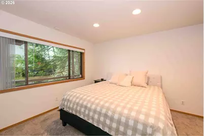 4068 SW Hewett Blvd, Portland, OR 97221 - Photo 23