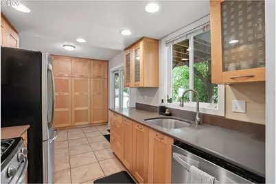 4343 SE Francis St, Portland, OR 97206 - Photo 9