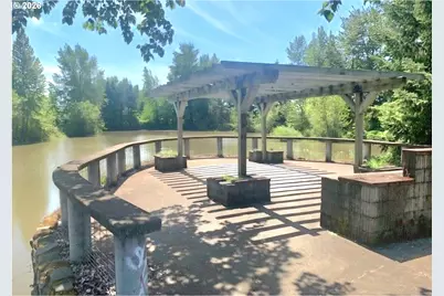 4467 Fergus Ave, Eugene, OR 97402 - Photo 29