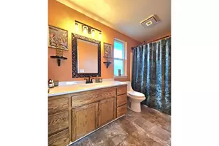 4467 Fergus Ave, Eugene, OR 97402 - Photo 21