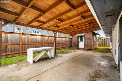 9011 NE Tillamook St, Portland, OR 97220 - Photo 41