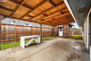 9011 NE Tillamook St, Portland, OR 97220 - Photo 41