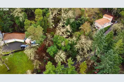 2373 W Military Ave, Roseburg, OR 97471 - Photo 7