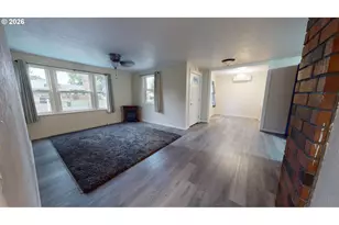 1453 C St, Springfield, OR 97477 - Photo 7