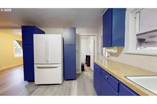 1453 C St, Springfield, OR 97477 - Photo 17