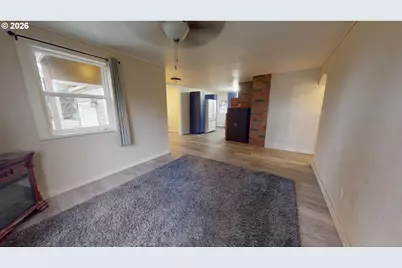 1453 C St, Springfield, OR 97477 - Photo 9