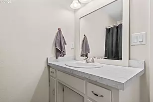 1490 Carobelle Ct, Cottage Grove, OR 97424 - Photo 15