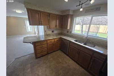 2103 SW Stella Way, Troutdale, OR 97060 - Photo 11