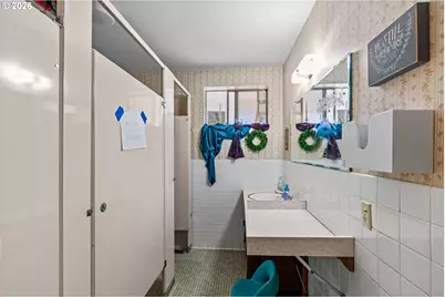 2111 Minnesota St, Eugene, OR 97402 - Photo 21