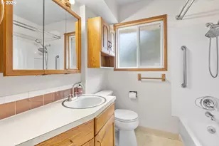807 SE 169th Dr, Portland, OR 97233 - Photo 7
