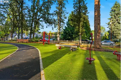 19062 SW York St, Beaverton, OR 97003 - Photo 45