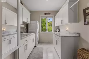 706 NW Westover Terrace, Portland, OR 97210 - Photo 41