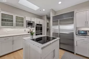 706 NW Westover Terrace, Portland, OR 97210 - Photo 11