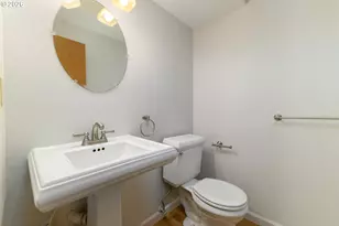 17635 NW Ashland Dr, Portland, OR 97229 - Photo 21