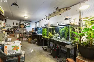 205 NE 160th Ave, Portland, OR 97230 - Photo 29